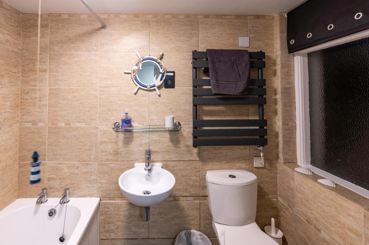Looe Self Catering Apartment Ngoại thất bức ảnh