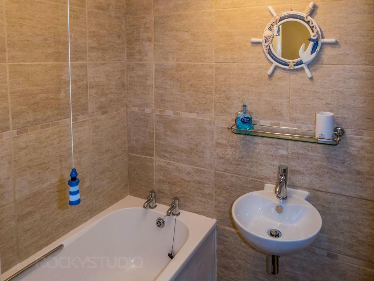 Looe Self Catering Apartment Ngoại thất bức ảnh